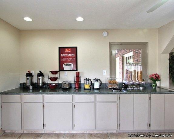 Econo Lodge Walterboro Restoran gambar