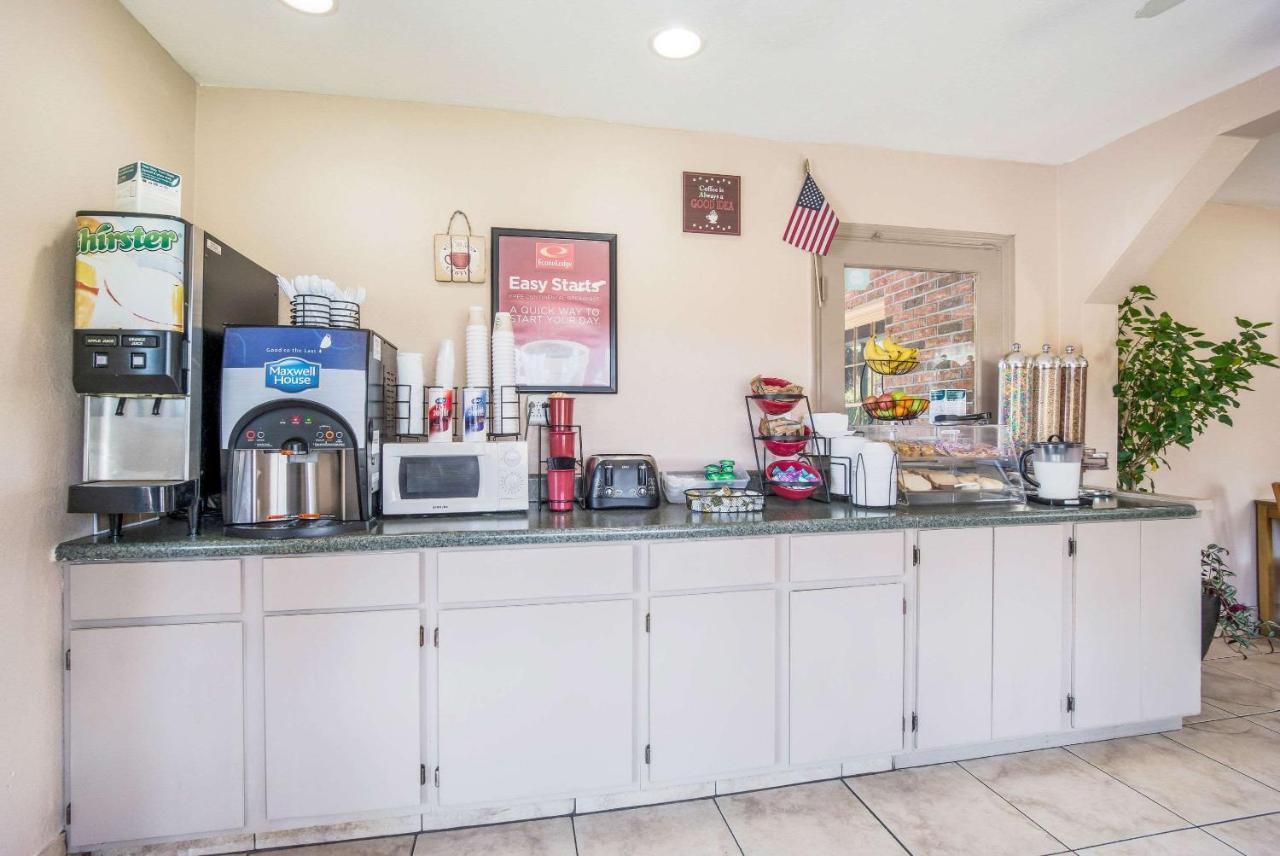Econo Lodge Walterboro Luaran gambar